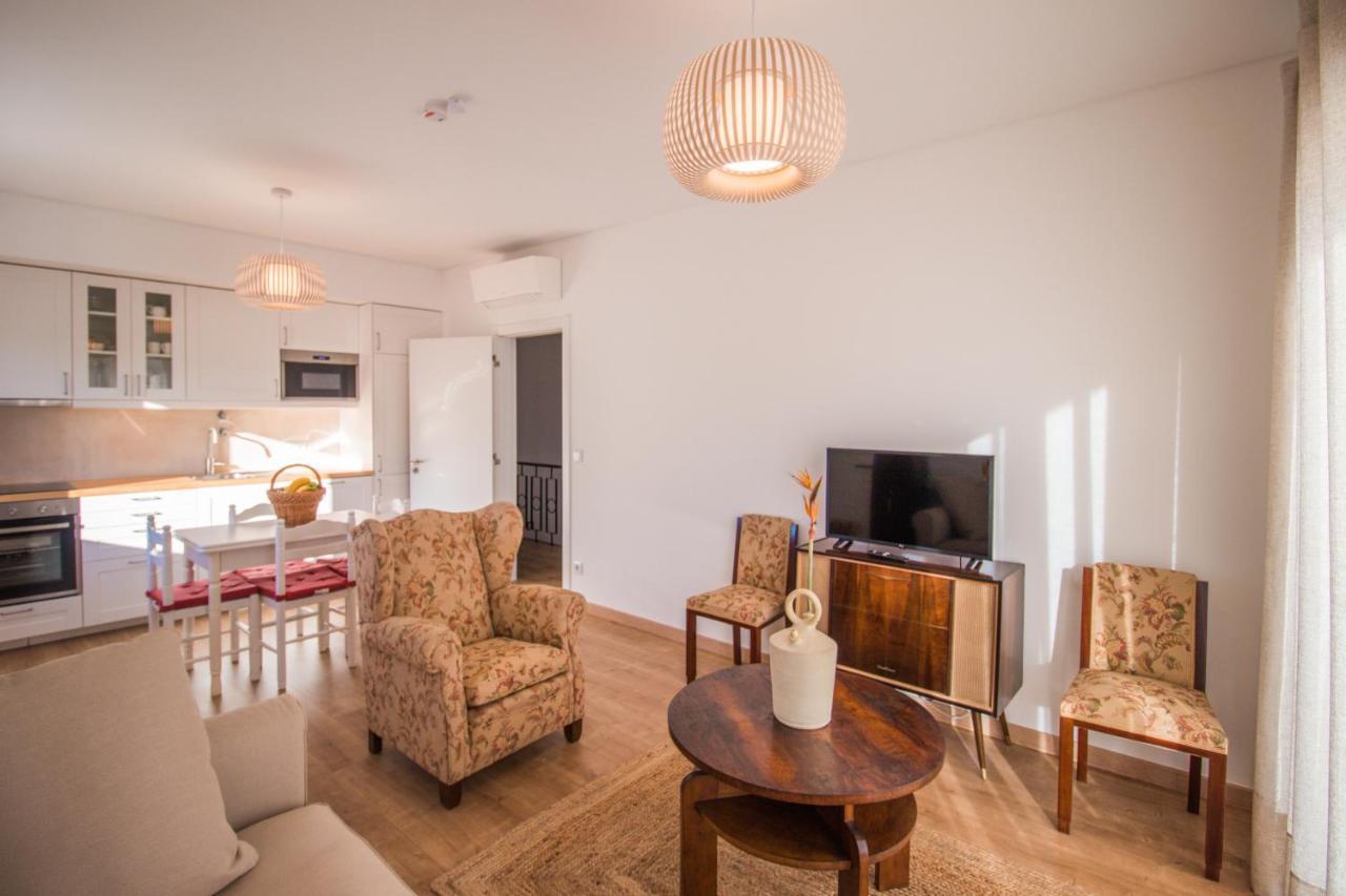 188 Apartments - Estrelicia - Pool And Balcony Cascais Dış mekan fotoğraf